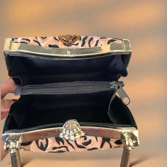 Vintage Rose Beaded Small Purse - Picture 4 of 4